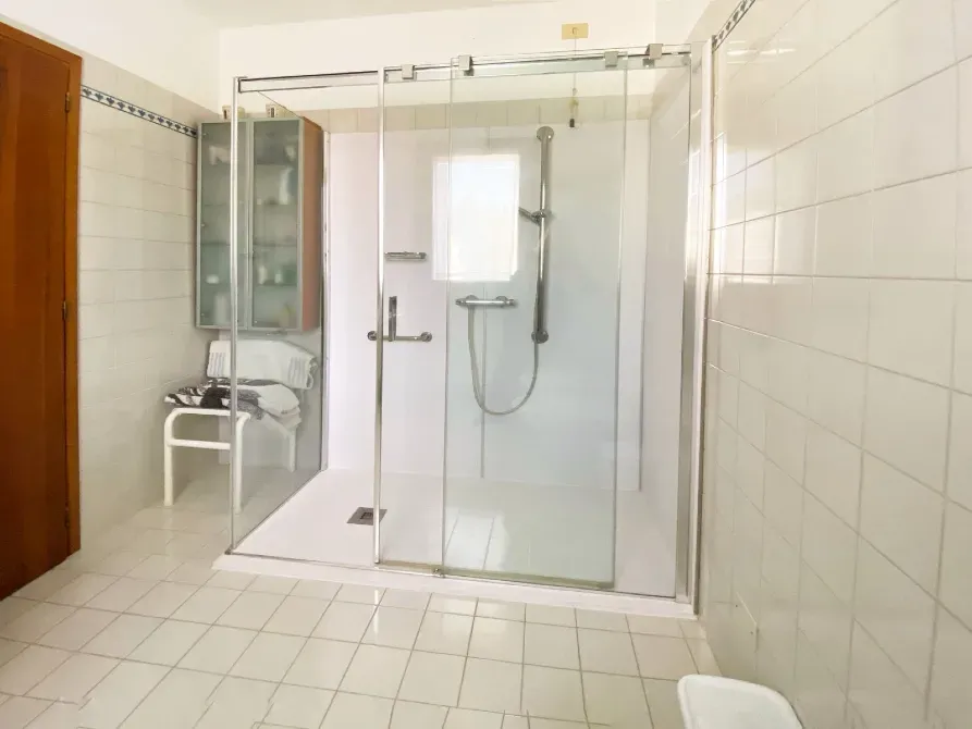 For sale 3-storey House with land 13 ares 180 sq.m 5 rooms at Via Eligio Porcu Venice - photo 10