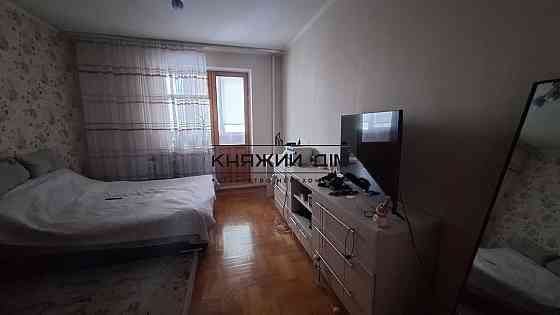 Продаж Квартира 3-кімнатна, 10/10 поверх на Руденко Ларисы ул. Київ