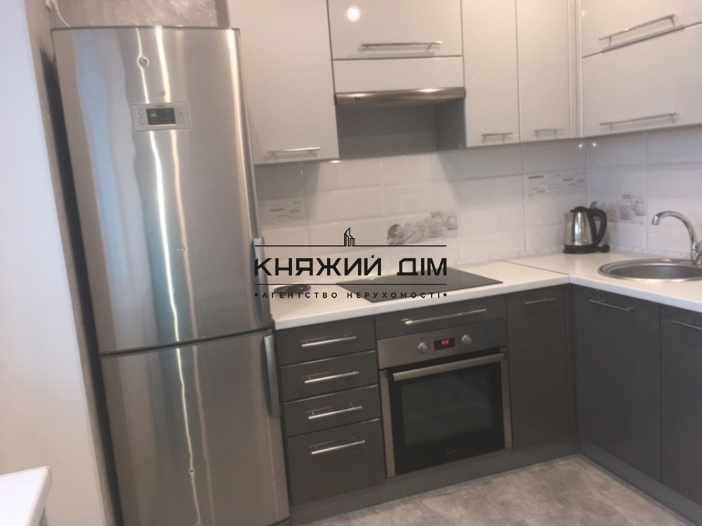 Світла, комфортна 2-х к. кв. ст. м. Мінська. № 11139420 Киев - изображение 1