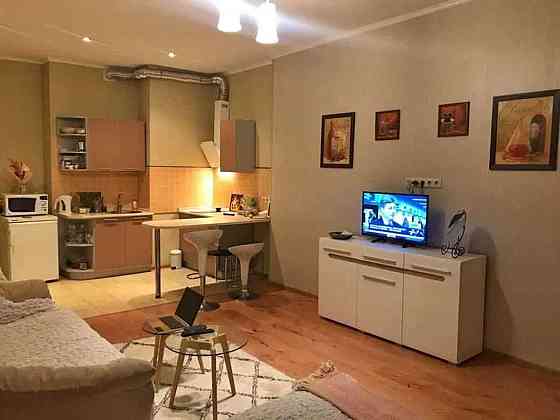 Оренда Квартира 1-кімнатна, 20/32 поверх на ул. Жилянская, 118 Киев