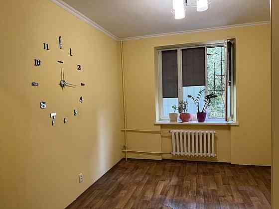 Оренда Квартира 3-кімнатна, 1/3 поверх на Арсенальная ул., 17 Kiev