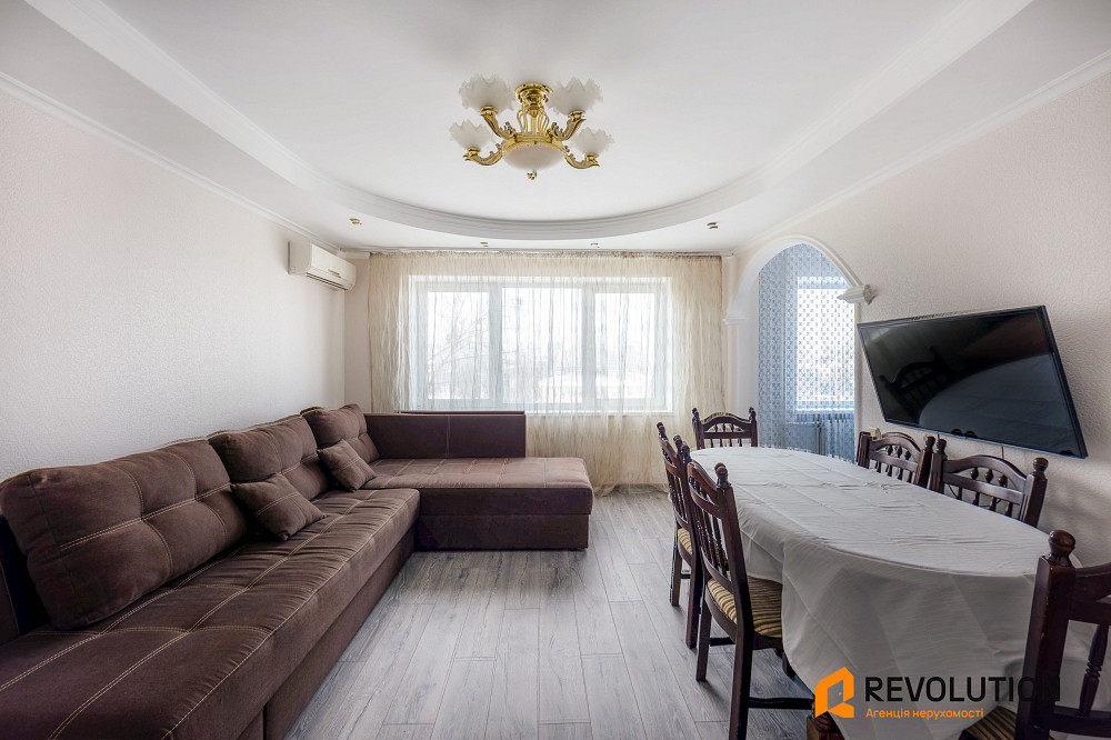 Продаж Квартира 3-кімнатна, 8/9 поверх на Чистяківська вул., д. 12 Київ - фото 1