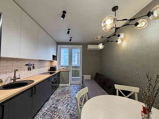 Продаж Квартира 2-кімнатна на ул. Академика Сахарова, 16 Одесса