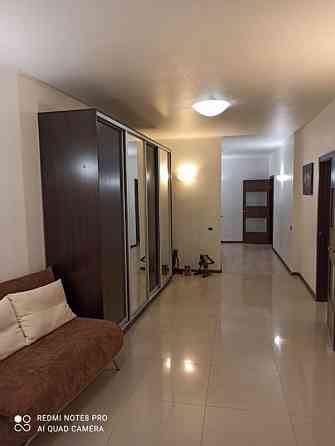 Оренда Квартира 3-кімнатна на Урлівська, 38 Київ