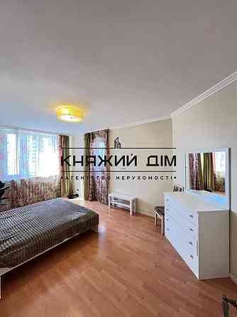 Оренда Квартира 2-кімнатна, 7/36 поверх на Срибнокильская ул. Киев