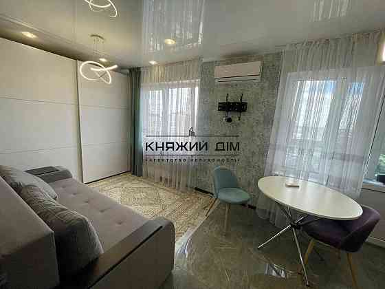 Продаж Квартира 1-кімнатна, 25/25 поверх на Софьи Русовой ул. Киев