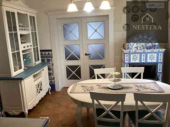 Продаж Будинок 5-кімнатний на Павлова вул., 12 Uzhhorod