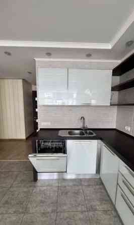 Продам 2х комн. квартира по ул.Зоопарковая. Одеса