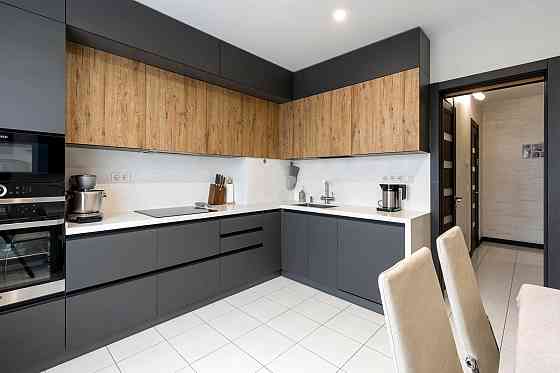 Продаж Квартира 2-кімнатна, 10/25 поверх на Науки вул., д. 55-А Київ