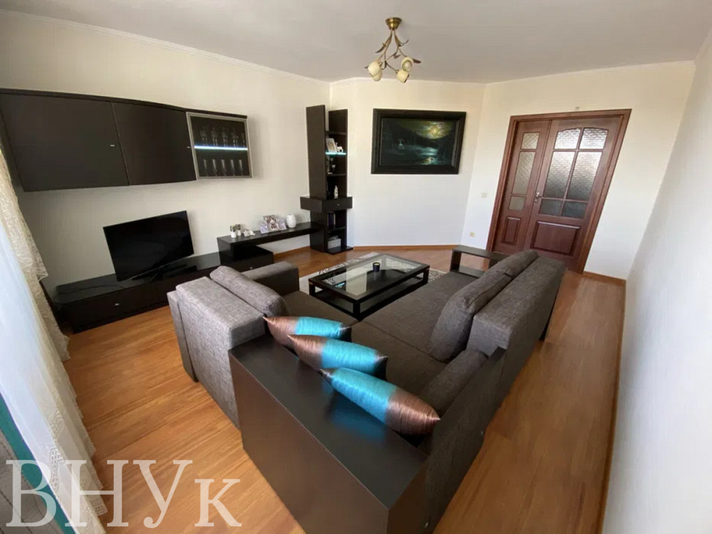 Продаж Квартира 3-кімнатна, 5/6 поверх на Новочерчицька Луцк - изображение 2