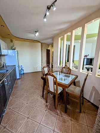 Продаж Квартира 2-кімнатна, 8/10 поверх на вул. Олександра Чабана Kharkiv