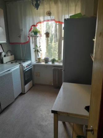 Продам 4-х комнатную квартиру в центре п.Котовского Одеса