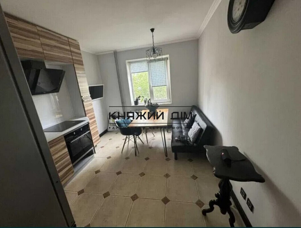 Продаж 1-кімнатної квартири з ремонтом на Драгоманова, метро Позняки. № 21145613 Київ - фото 4