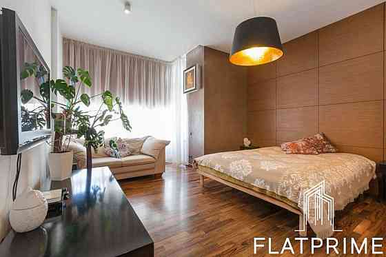 Продаж Квартира 4-кімнатна, 21/25 поверх на Мокра вул., д. 20 Київ