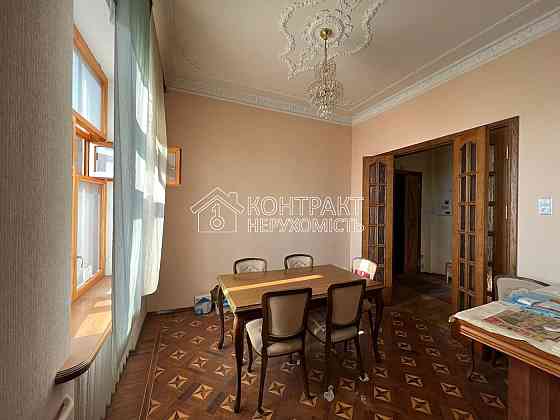 Продаж Квартира 3-кімнатна, 5/6 поверх на вул. Чичібабіна Kharkiv