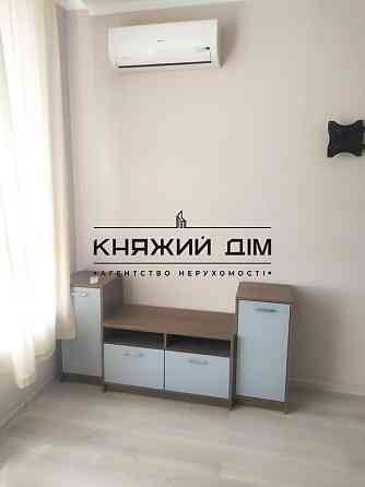 Оренда Квартира 1-кімнатна, 23/25 поверх на Армянская ул. Київ