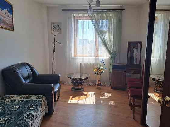 Оренда Квартира 3-кімнатна, 3/7 поверх на вул. Чернівецька Ternopil'