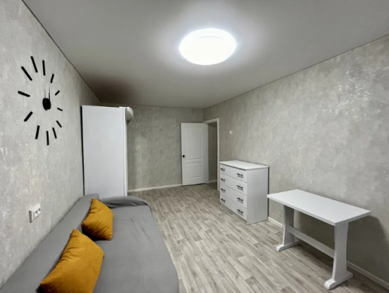 Продаж Квартира 2-кімнатна, 4/5 поверх на Героев Крут улица Одеса