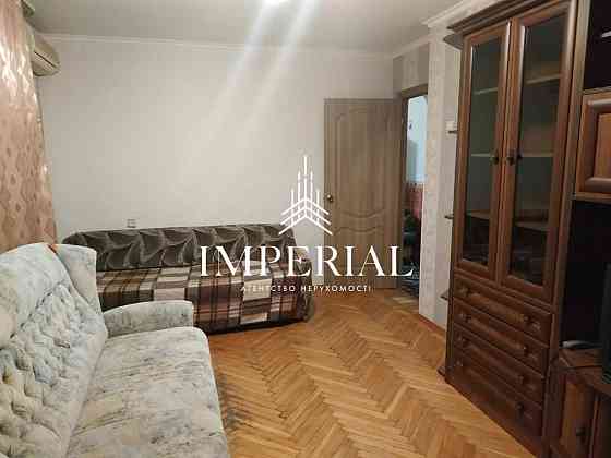 Продаж Квартира 3-кімнатна, 9/9 поверх на вул. Зодчих Kiev