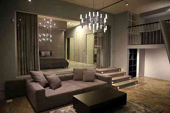 Оренда Квартира 2-кімнатна, 2/2 поверх на Андреевский спуск Киев