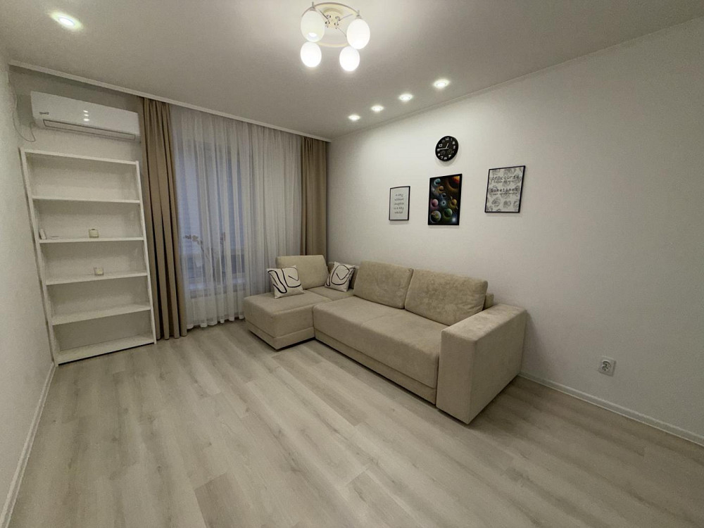 Продаж 1к Квартира 39.4 кв.м Курчатова вул. Рівне - фото 1