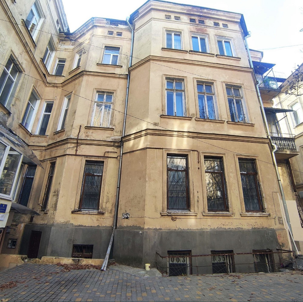 Продам квартиру в цоколе ул. Льва Толстого. Odessa - photo 1