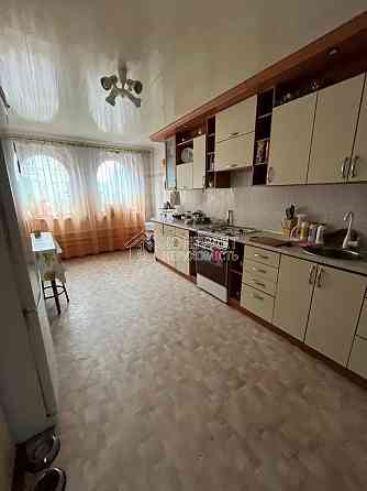 Продаж Будинок 6-кімнатний на вул. Набережна Нова Водолага