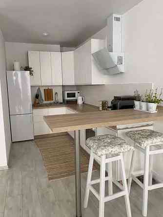 Продаж Квартира 3-кімнатна, 9/9 поверх на улица Регенераторная, д.4/16 Kiev