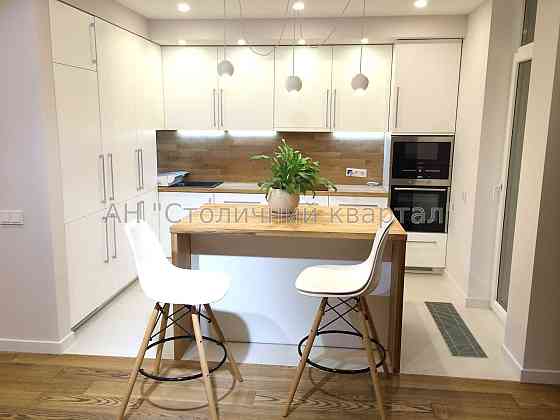 Продаж Будинок 3-кімнатний на Петрицького Анатолія вул., 13 Київ