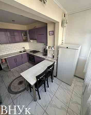 Продаж Квартира 4-кімнатна, 3/5 поверх на героїв майдану Чернівці