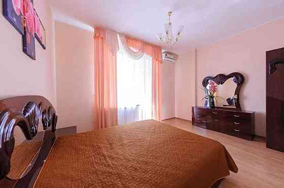 Оренда Квартира 3-кімнатна, 3/17 поверх на ул. Ковпака Киев