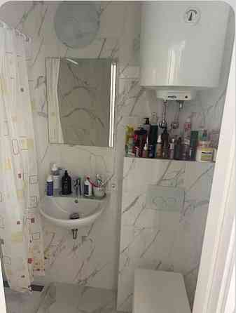 Оренда Квартира 1-кімнатна, 21/26 поверх на Ревуцкого ул., 40 б Киев