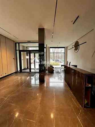 Продаж Квартира 3-кімнатна, 24/26 поверх на вул. Князя Романа Мстиславича Киев