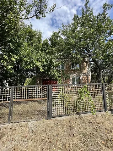 Продаж 2-поверховий   128 кв.м 4 кімн. на вул. Горіхова 23  - фото 2