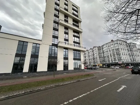 Продаж Приміщення в житловому будинку площа 445 кв.м 1-й поверх на Millennium Івано-Франківськ