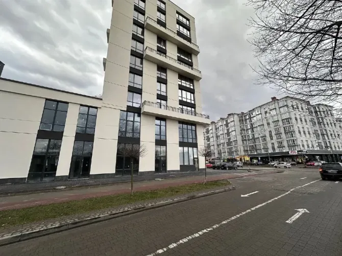 Продаж Приміщення в житловому будинку площа 445 кв.м 1-й поверх на Millennium Івано-Франківськ - фото 1