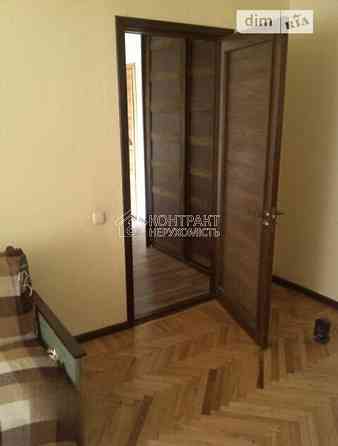 Продаж Квартира 3-кімнатна, 3/5 поверх на вул. Світла Kharkiv