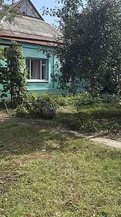 Продаж Будинок 6-кімнатний на вул. Спортивна Pesochin