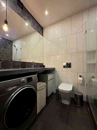 Продаж Квартира 1-кімнатна, 5/24 поверх на Феодосійська вул., д. 2Л Kiev