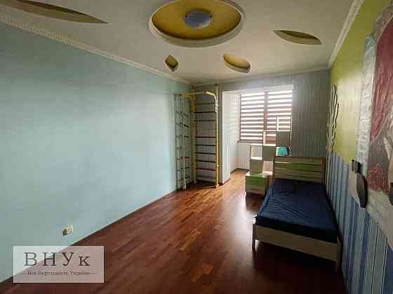 Продаж Квартира 5-кімнатна, 5/6 поверх на вул. Вільхова Ternopil'