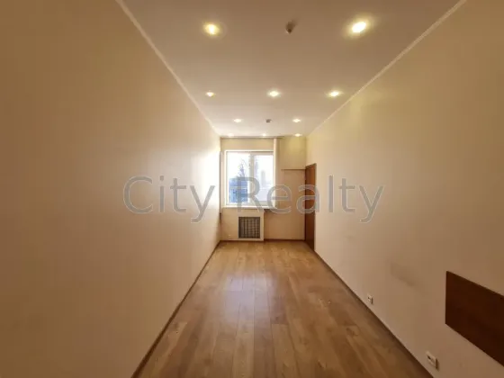 Сдаётся Офисные помещения площадь 99 кв.м 2-й этаж Киев Вікентія Хвойкі 18/14 Киев