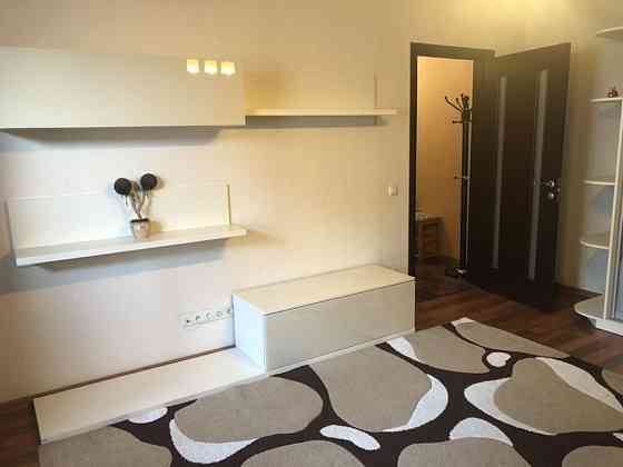 Оренда Квартира 2-кімнатна, 5/10 поверх на Руденко Ларисы ул. Kiev