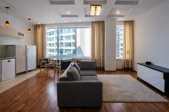 Продаж 2к Квартира 85 кв.м Литературная, 1А Одеса