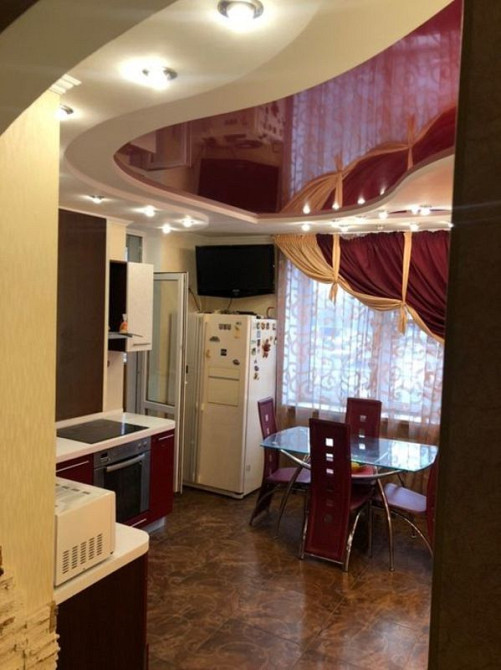 Оренда Квартира 2-кімнатна на Пчелки Елены ул., 2А Київ - фото 1