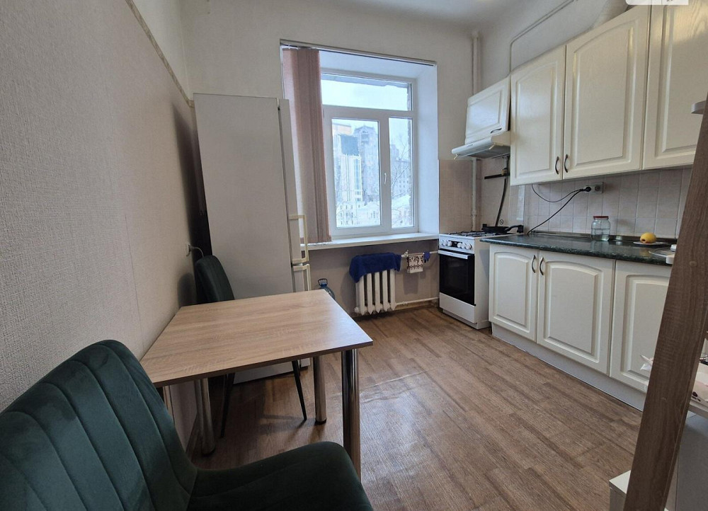 Продаж Квартира 2-кімнатна, 4/7 поверх на Федорова вул., д. 6А Киев - изображение 1