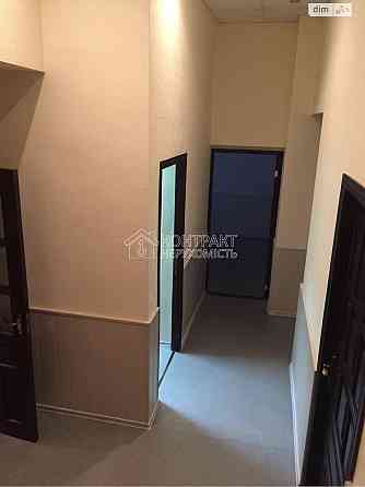 Продаж Квартира 4-кімнатна, 1/5 поверх на вул. Мар'їнська Харьков