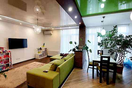 Продаж Квартира 3-кімнатна, 4/6 поверх на Регенераторна вул., д. 4/1 Kiev