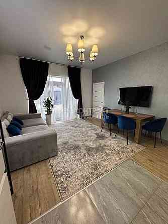 Продаж Будинок 4-кімнатний на вул. Межева 