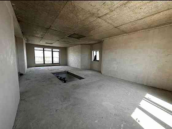 Продаж Квартира 3-кімнатна, 17/18 поверх на Маршала Малиновского ул. Odessa