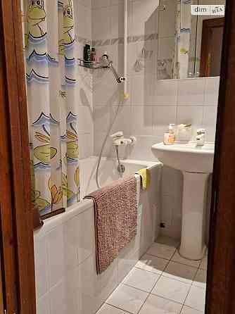 Продаж Квартира 2-кімнатна, 4/5 поверх на Саратовская, 642 Kiev